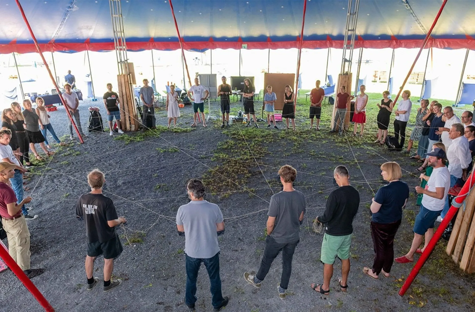 Im Zirkuszelt beim Workshop Manifest der Zukunft der Arbeit