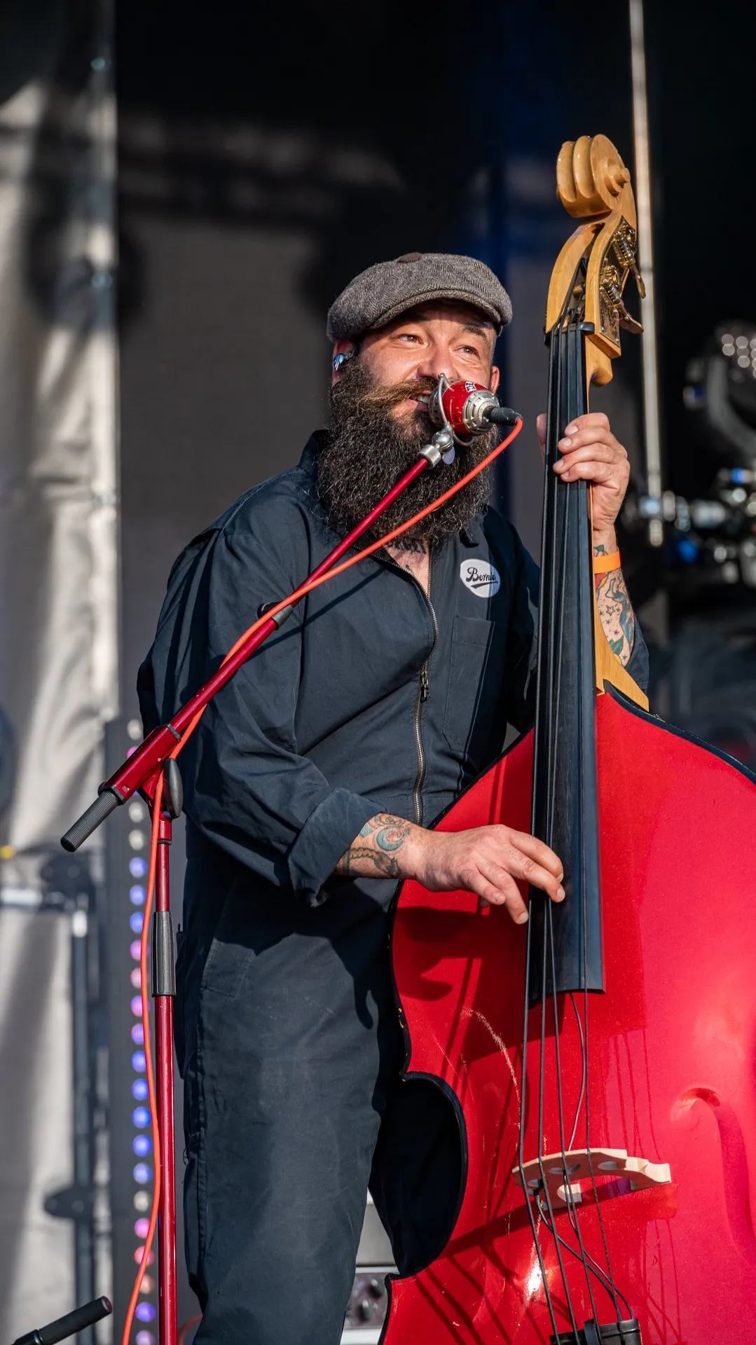 Kontrabassist und Sänger von Dead Beatz