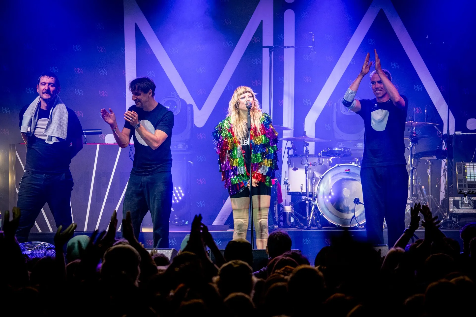 Schaffarei Festival 2025 – Samstag – MiA. auf der Bühne