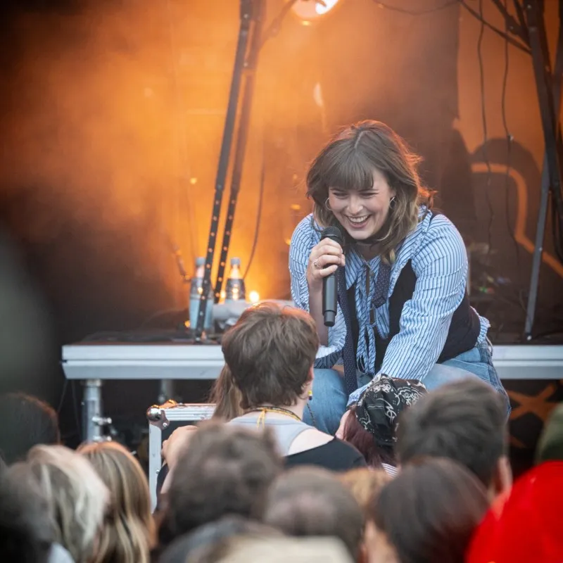 Schaffarei Festival 2025 – Samstag – Soffie auf der Bühne