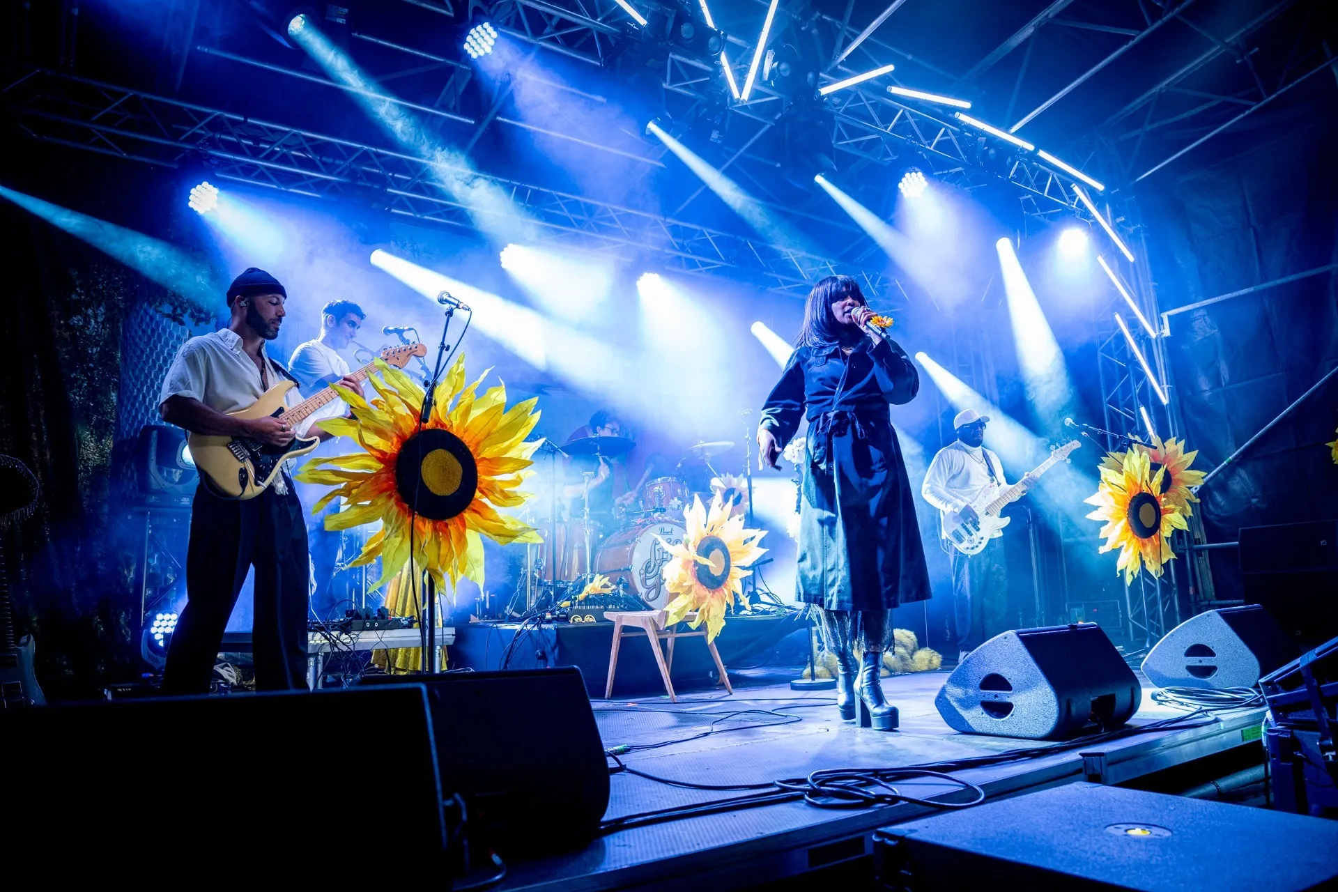 Schaffarei Festival 2025 – Freitag – Iris Gold auf der Bühne
