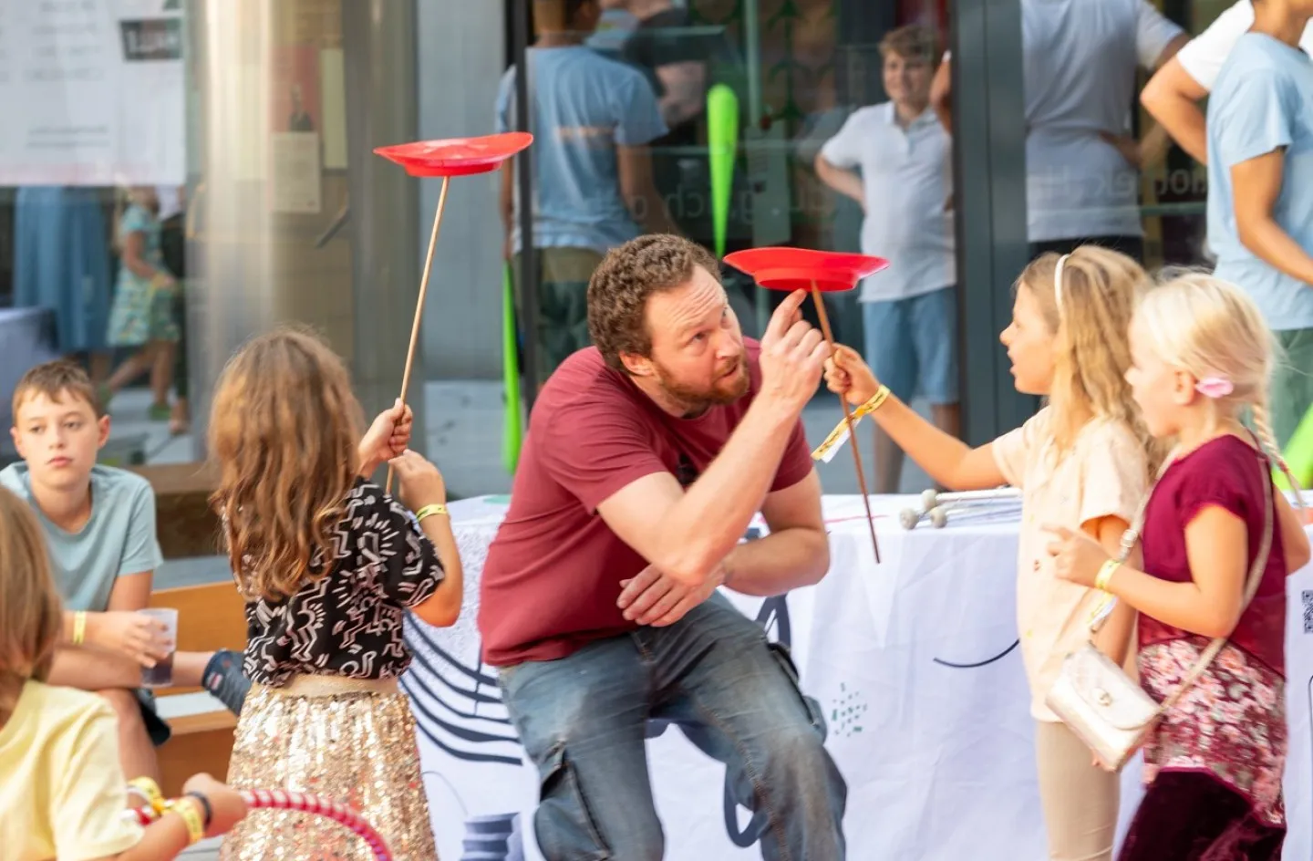 Zirkusworkshop beim Schaffarei Festival 2024 mit der Zirkushalle Dornbirn